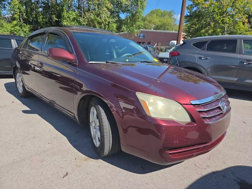2007 Toyota Avalon XL photo 1