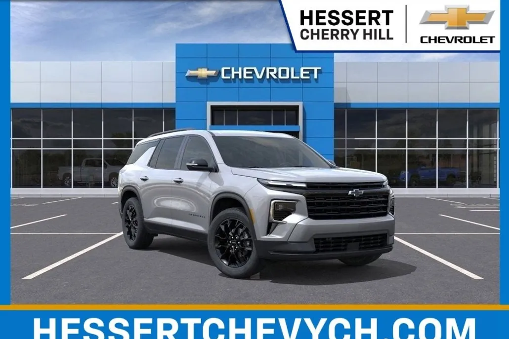 2025 Chevrolet Traverse photo 1