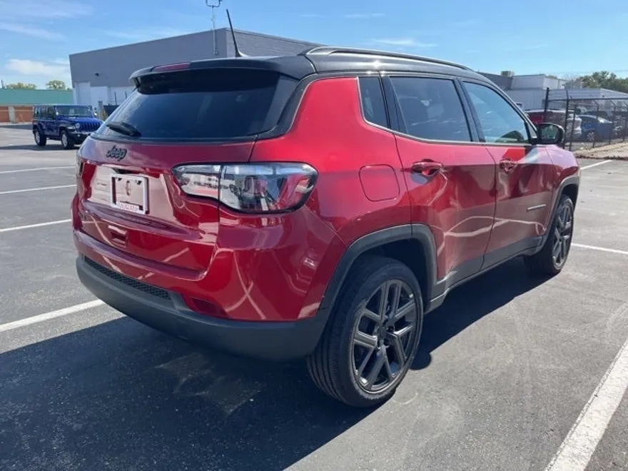 2026 Jeep Compass Limited Altitude photo 1