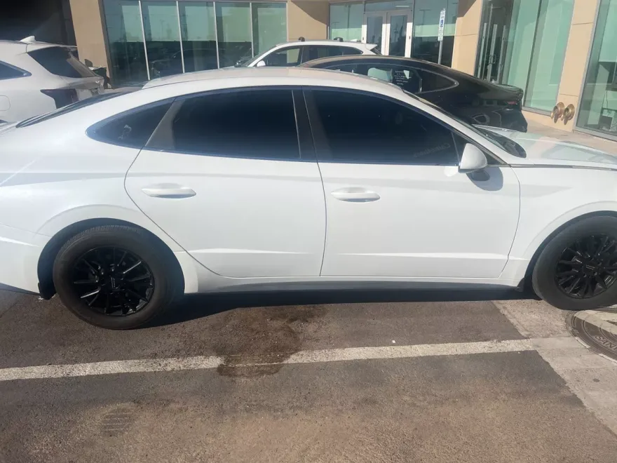 2020 Hyundai Sonata SE photo 1