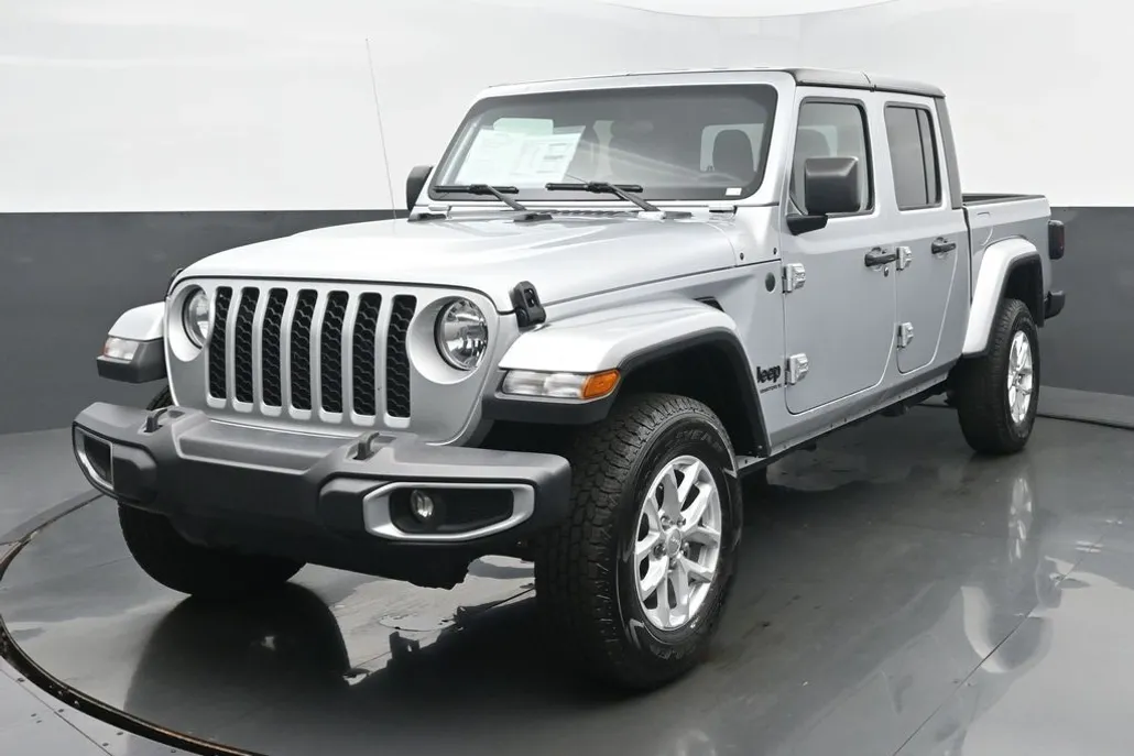 2023 Jeep Gladiator Sport photo 1