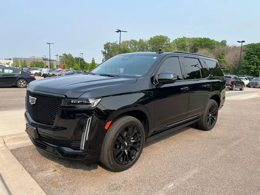 2022 Cadillac Escalade Sport Platinum photo 1