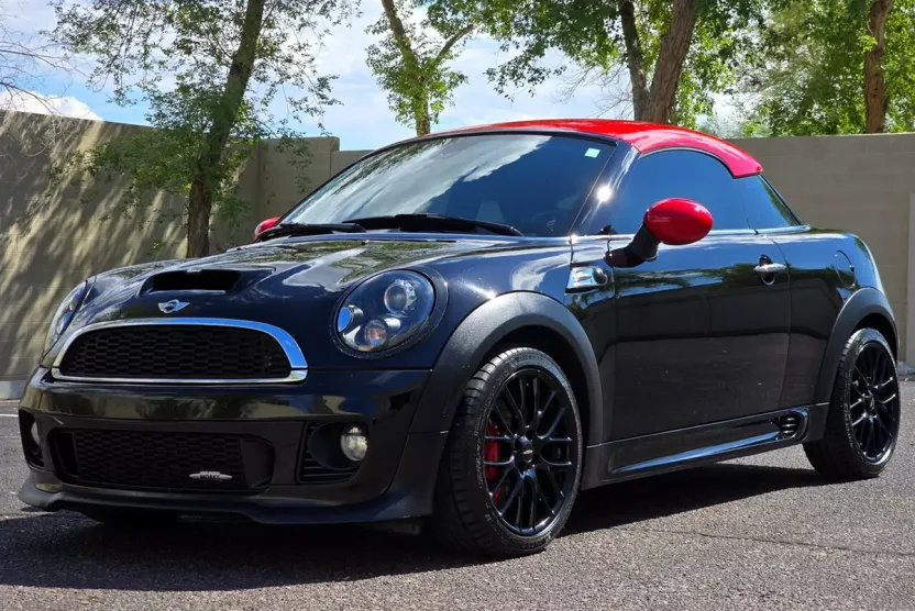 2012 Mini Cooper Coupe John Cooper Works photo 1