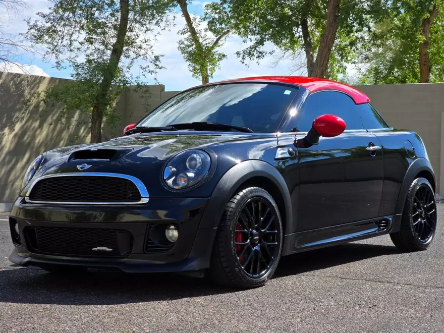 2012 Mini Cooper Coupe John Cooper Works photo 1