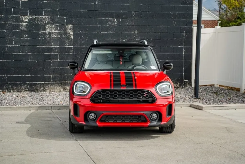 2023 Mini Countryman S ALL4 photo 1