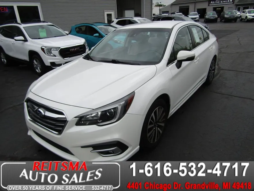 2019 Subaru Legacy Premium photo 1