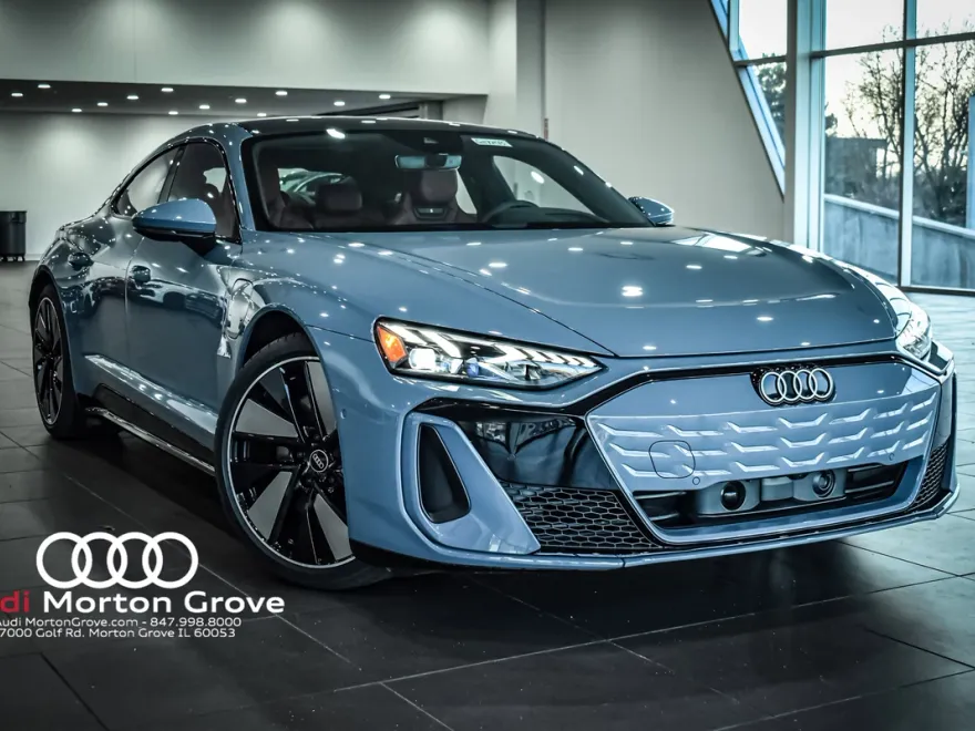 2025 Audi e-tron GT Prestige photo 1