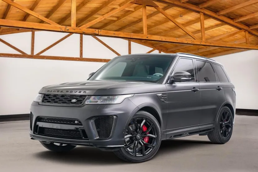 2022 Land Rover Range Rover SVR photo 1