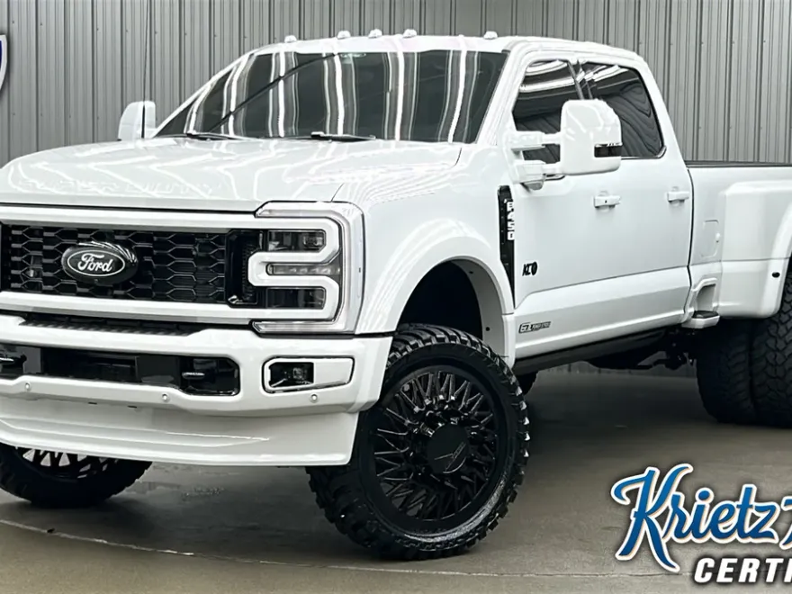 2025 Ford F-450 photo 1