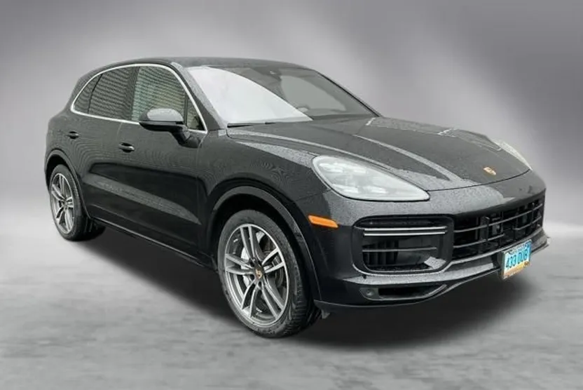 2022 Porsche Cayenne Turbo photo 1