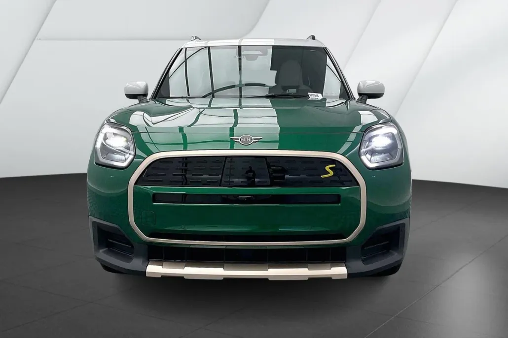 2025 Mini Countryman SE ALL4 photo 1
