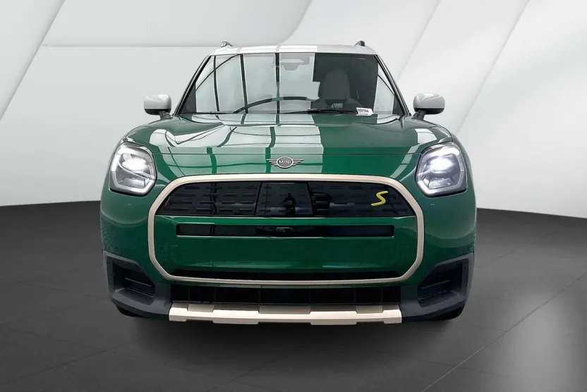 2025 Mini Countryman SE ALL4 photo 1