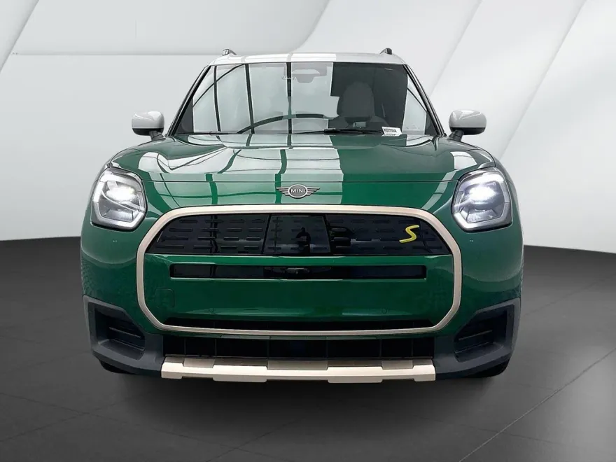 2025 Mini Countryman SE ALL4 photo 1