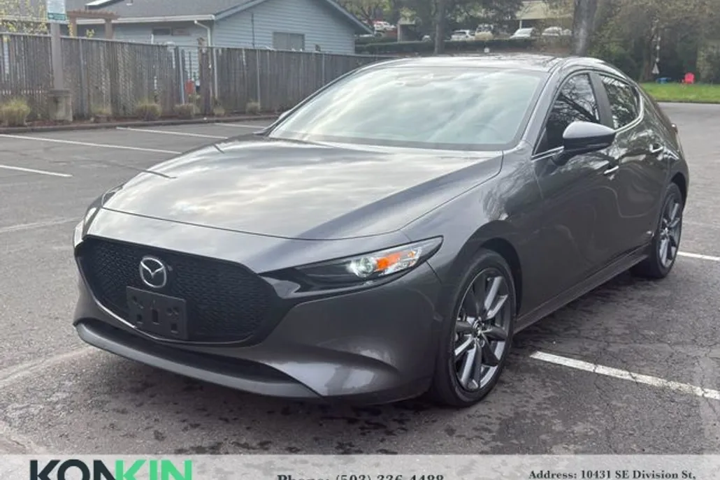 2020 Mazda Mazda3 Preferred Hatchback photo 1