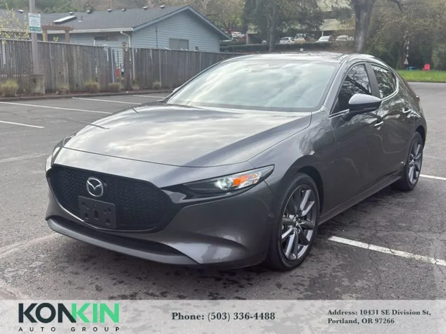 2020 Mazda Mazda3 Preferred Hatchback photo 1