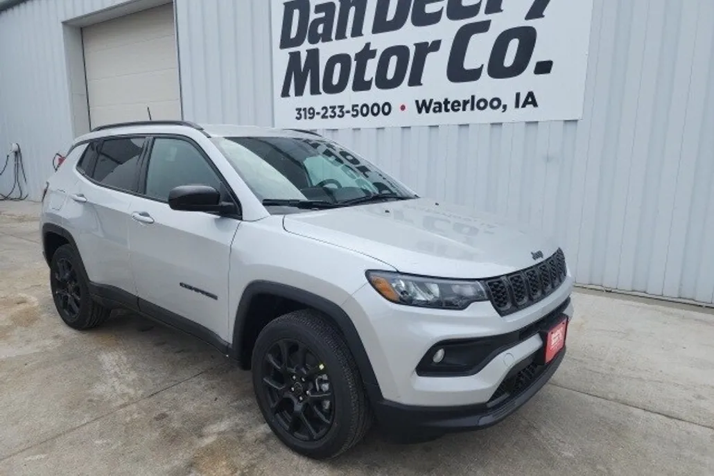 2025 Jeep Compass Latitude photo 1