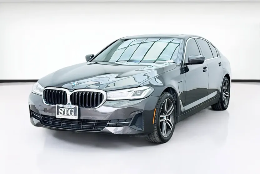 2021 Bmw 530e photo 1