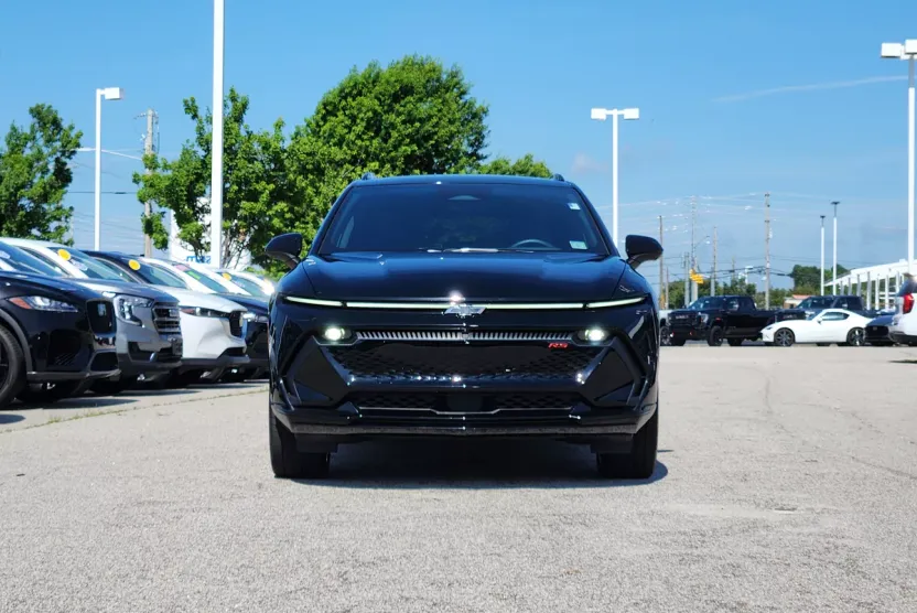 2024 Chevrolet Equinox EV 3RS photo 1