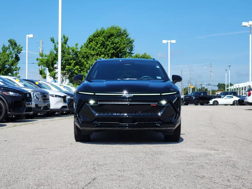 2024 Chevrolet Equinox EV 3RS photo 1