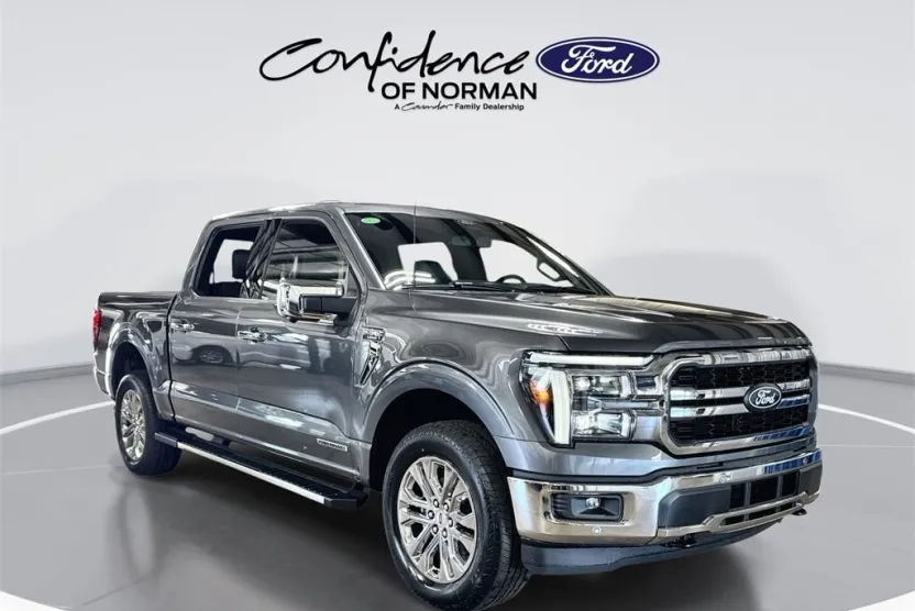 2025 Ford F-150 Lariat photo 1