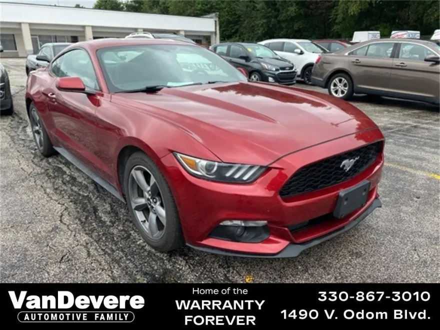 2016 Ford Mustang V6 photo 1