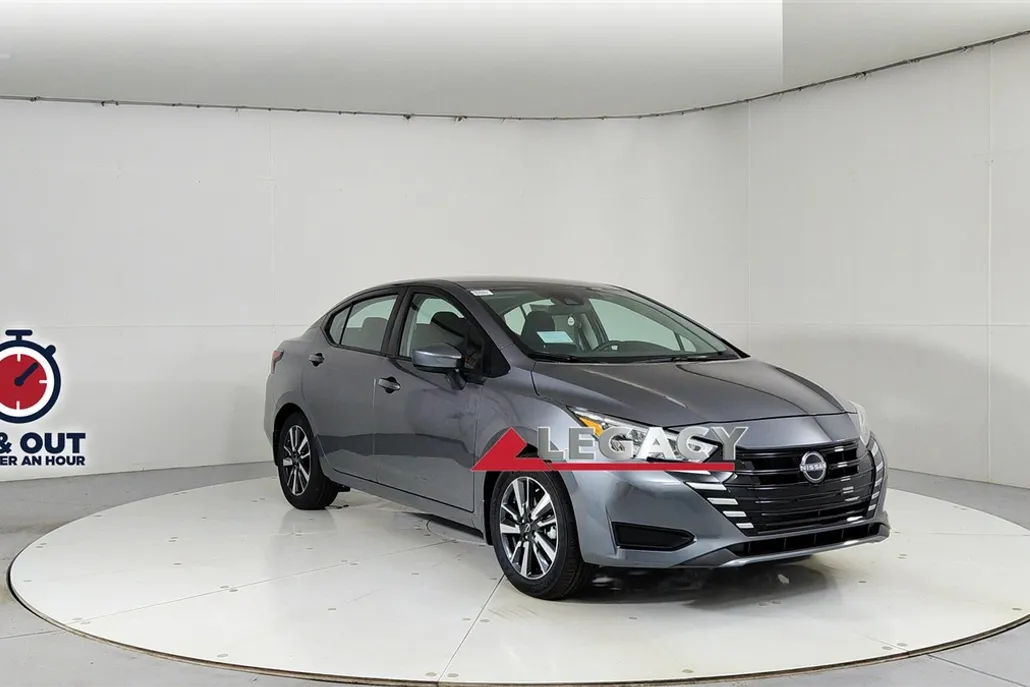 2025 Nissan Versa SV photo 1