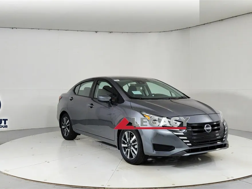 2025 Nissan Versa SV photo 1