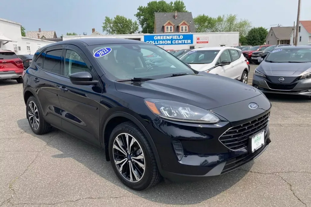 2021 Ford Escape SE Hybrid photo 1