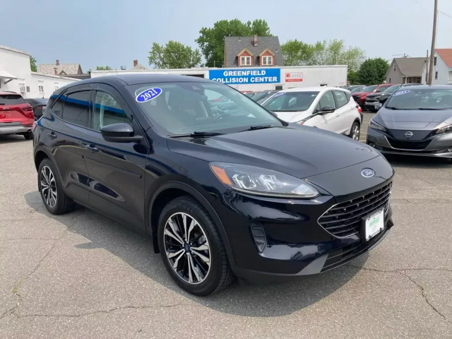2021 Ford Escape SE Hybrid photo 1