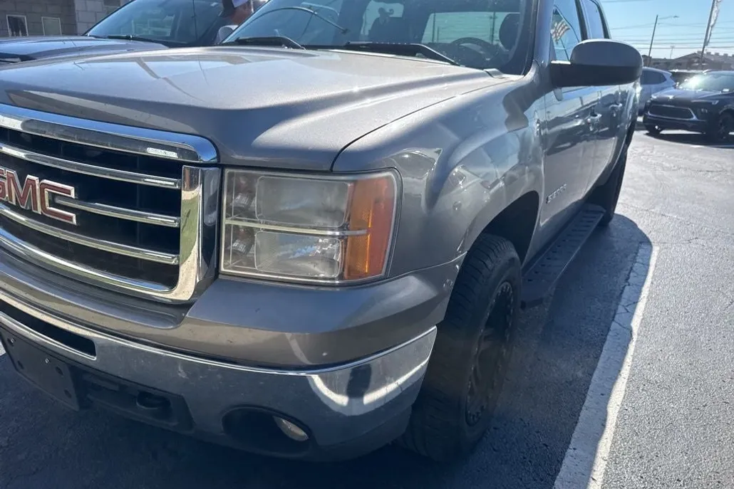 2012 Gmc Sierra 1500 SLT photo 1