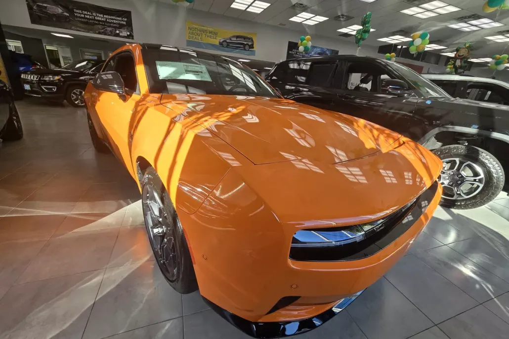 2025 Dodge Charger Daytona R/T AWD photo 1