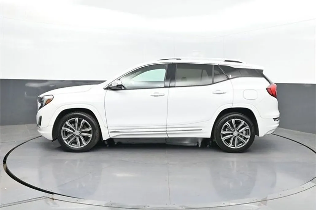 2020 Gmc Terrain Denali photo 1
