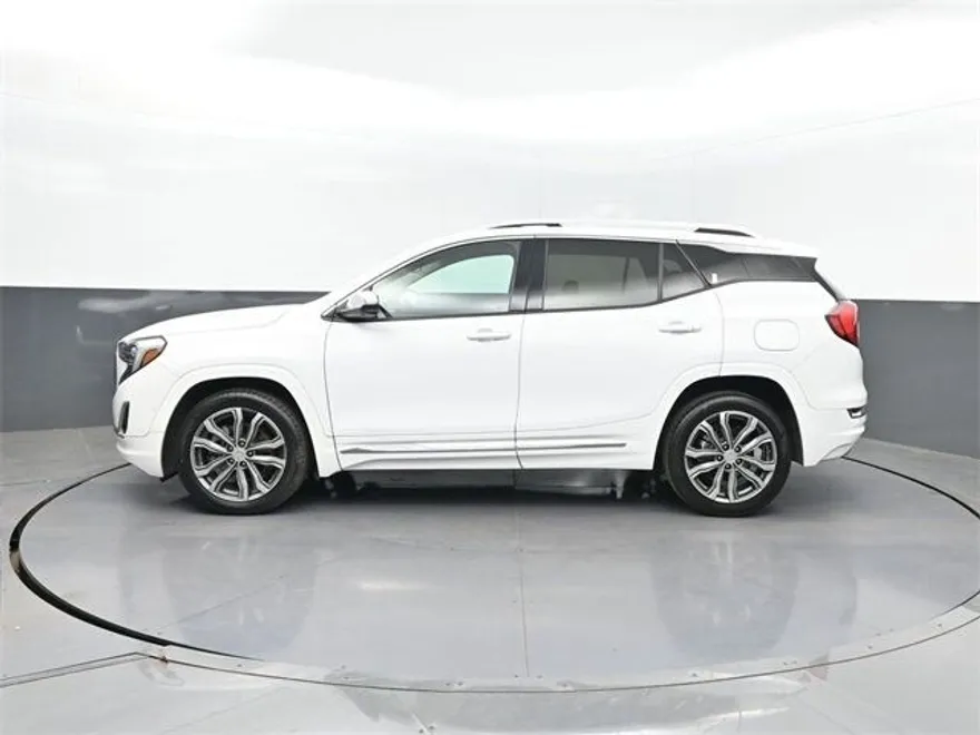 2020 Gmc Terrain Denali photo 1