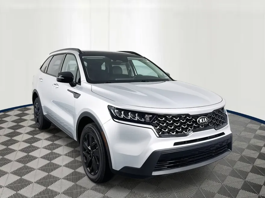 2021 Kia Sorento S photo 1