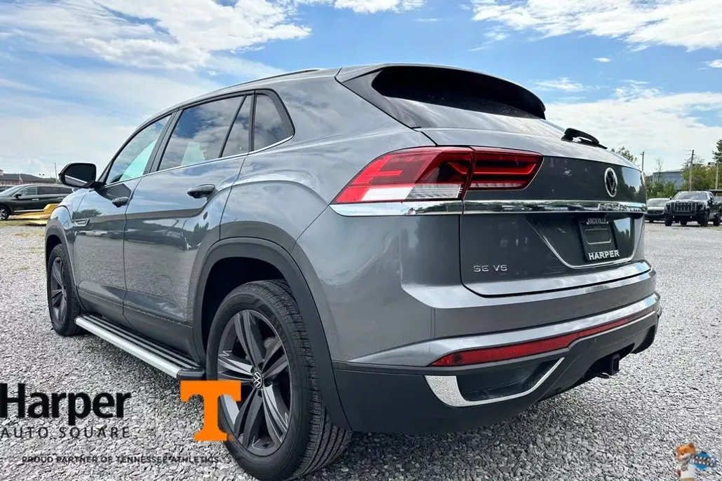 2023 Volkswagen Atlas Cross Sport V6 SE Technology photo 1