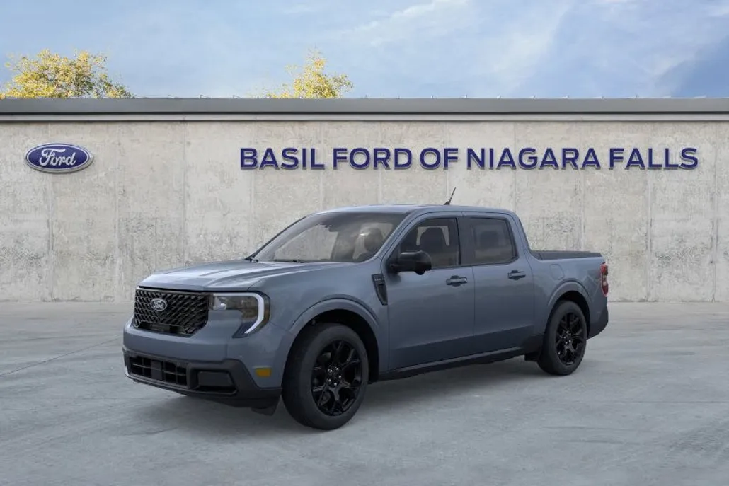 2025 Ford Maverick Lariat photo 1