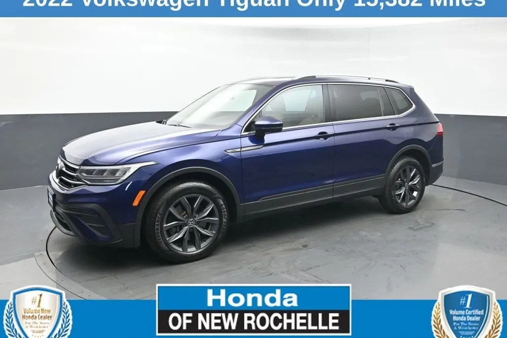 2022 Volkswagen Tiguan SE photo 1