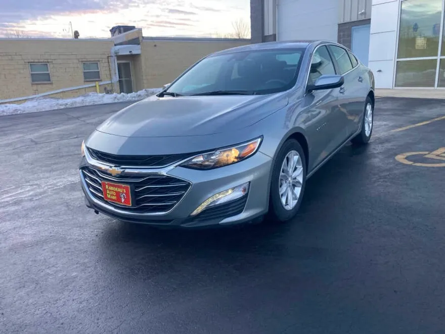 2023 Chevrolet Malibu 1LT photo 1