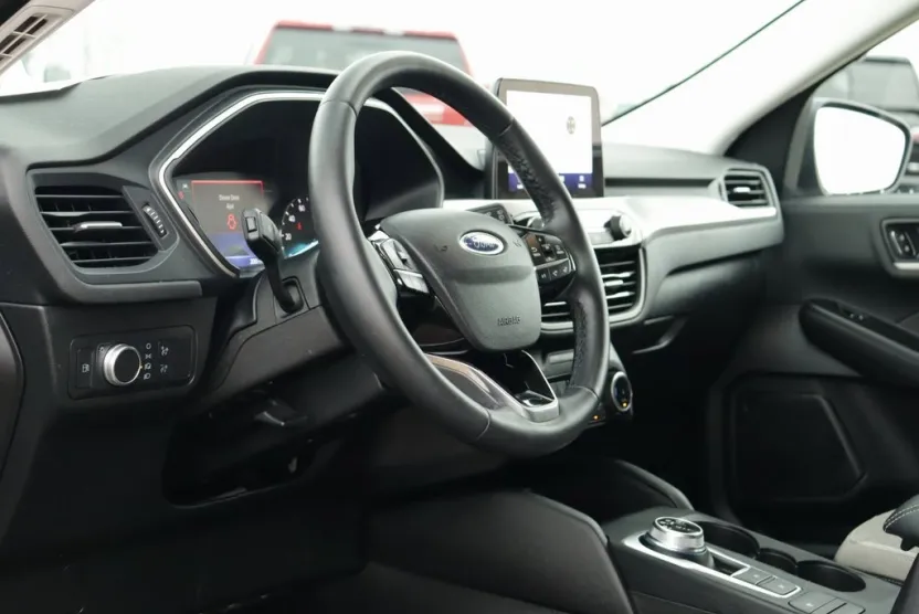 2022 Ford Escape SE Hybrid photo 1