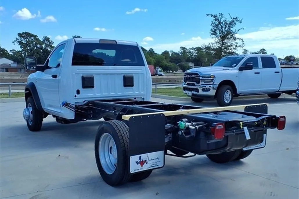 2026 Ram 5500 Tradesman photo 1