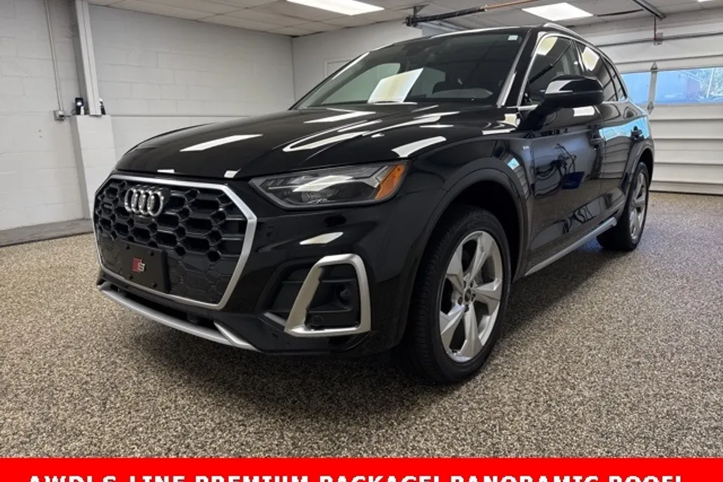 2023 Audi Q5 45 S line Premium photo 1