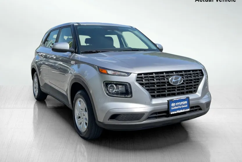 2024 Hyundai Venue SE photo 1