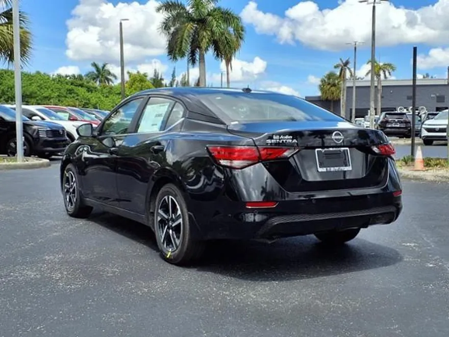 2025 Nissan Sentra SV photo 1