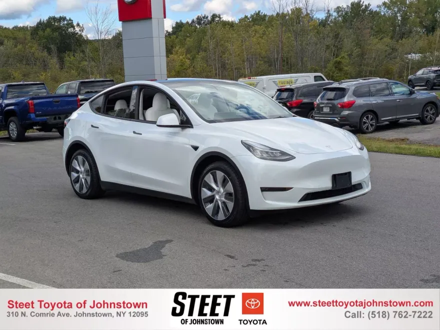2021 Tesla Model Y Long Range photo 1