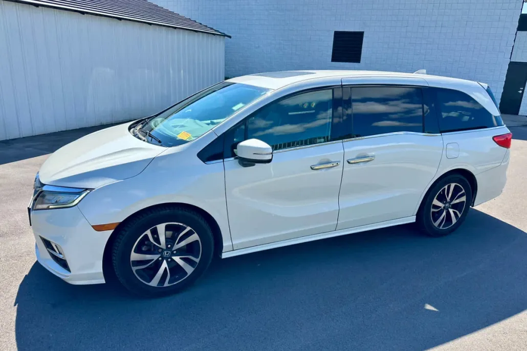 2018 Honda Odyssey Elite photo 1