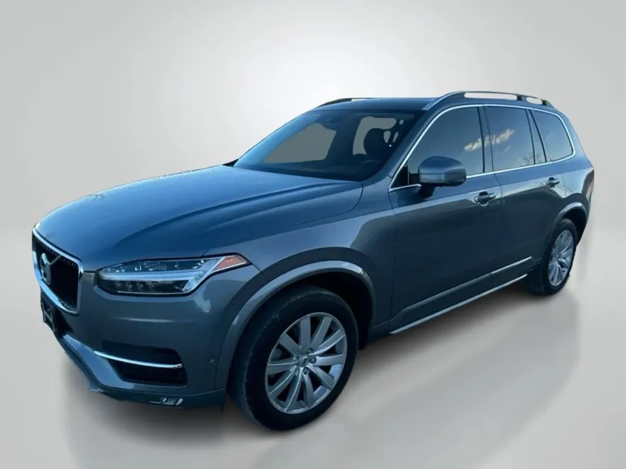 2018 Volvo XC90 T5 Momentum photo 1
