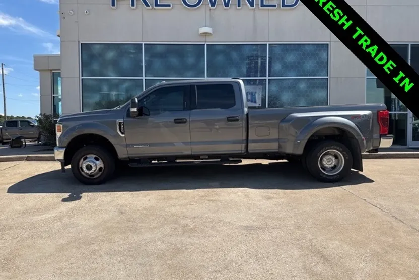 2022 Ford F-350 photo 1