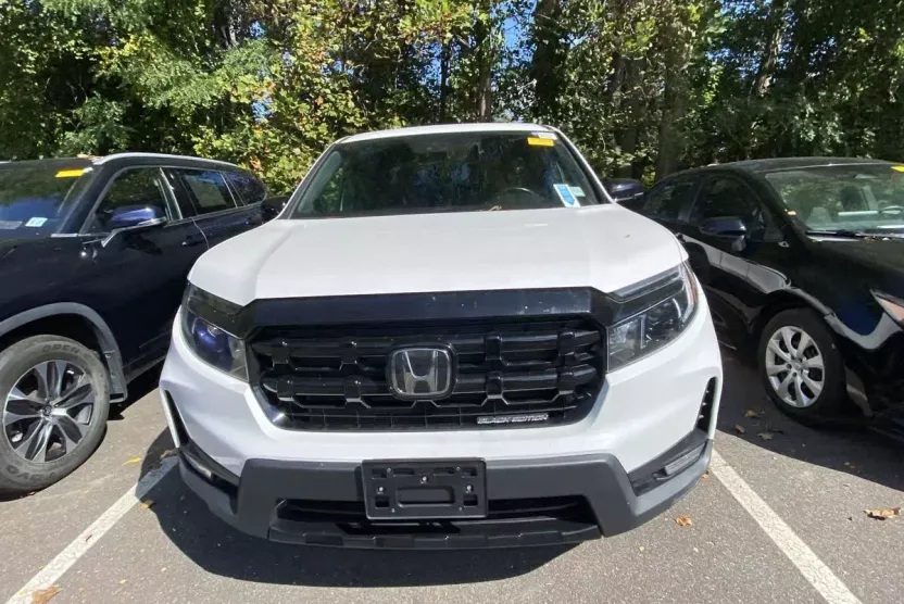 2024 Honda Ridgeline Black Edition photo 1