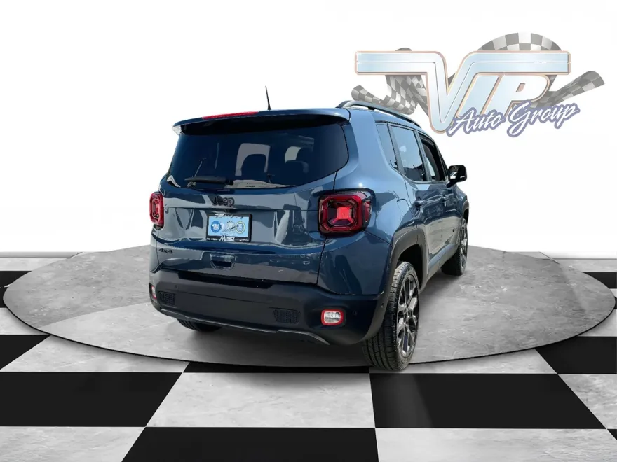 2023 Jeep Renegade Limited photo 1