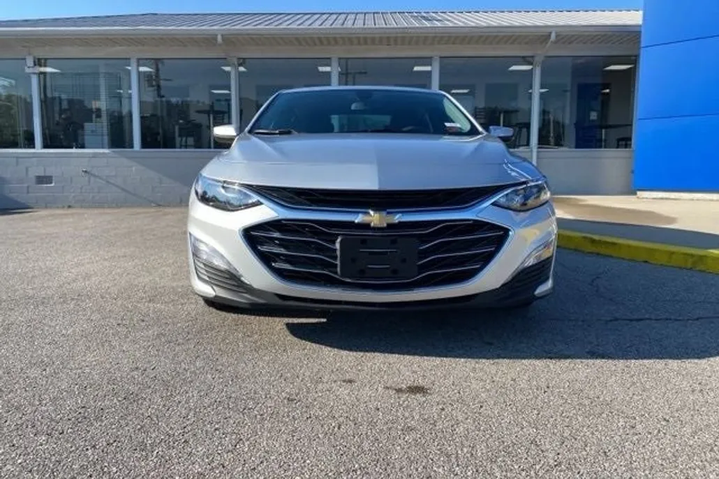 2022 Chevrolet Malibu 1LT photo 1